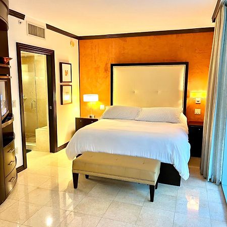 Boutique Suites 3 Min Walk To Beach マイアミビーチ エクステリア 写真