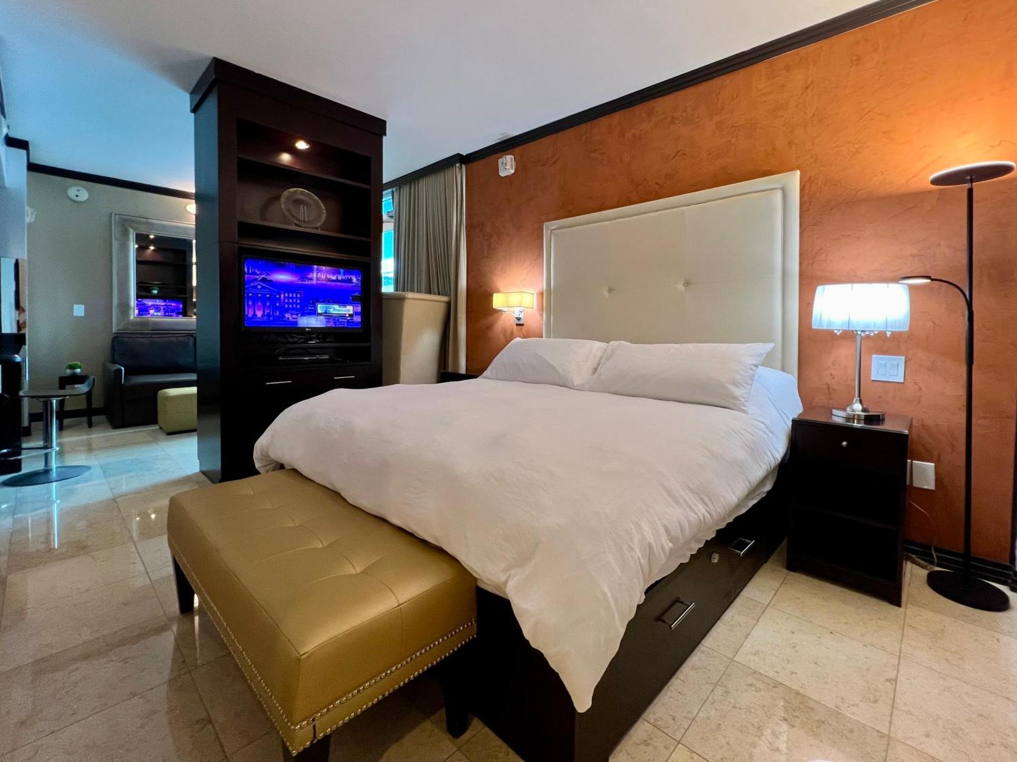 Boutique Suites 3 Min Walk To Beach マイアミビーチ エクステリア 写真