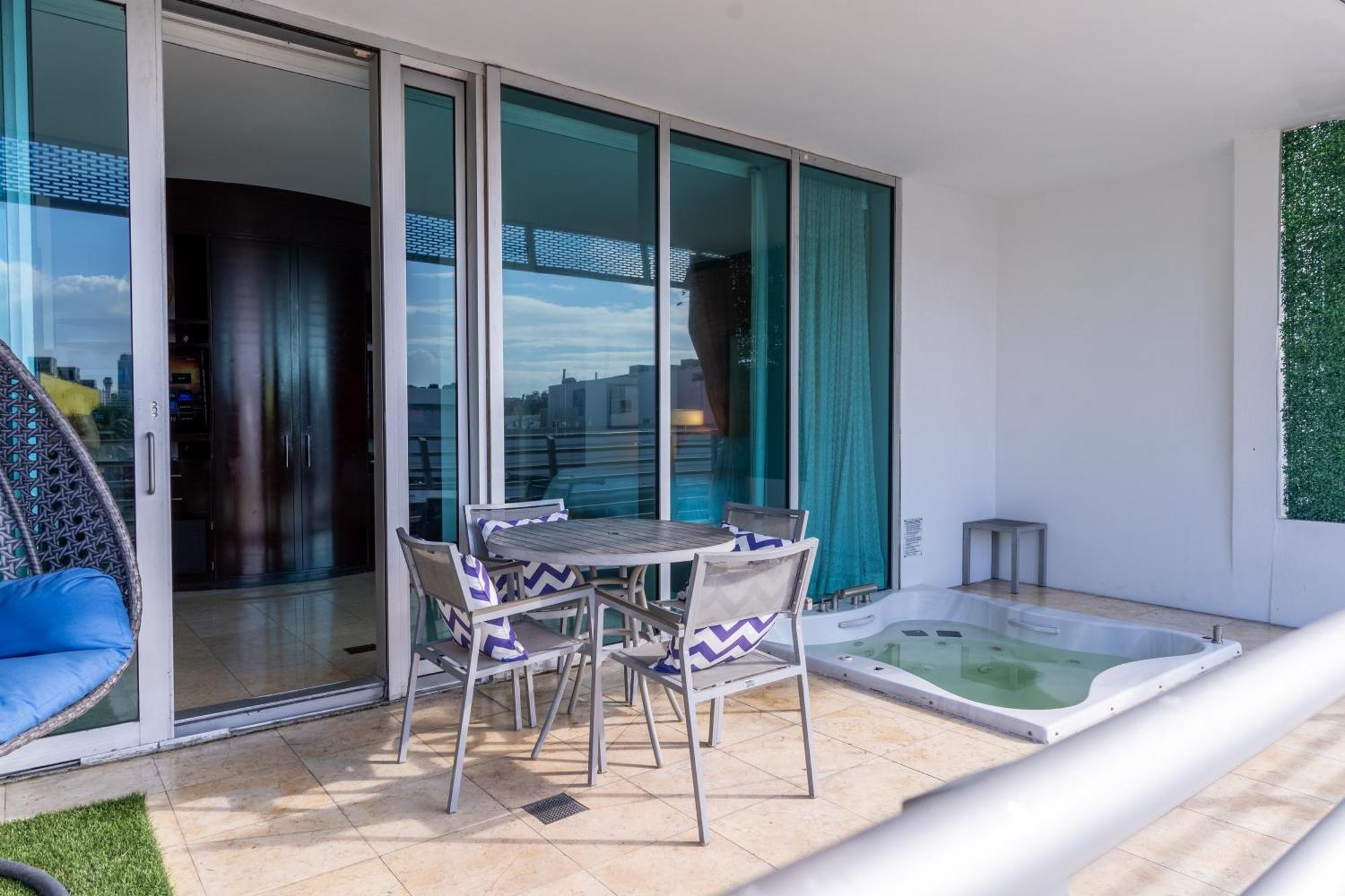 Boutique Suites 3 Min Walk To Beach マイアミビーチ エクステリア 写真